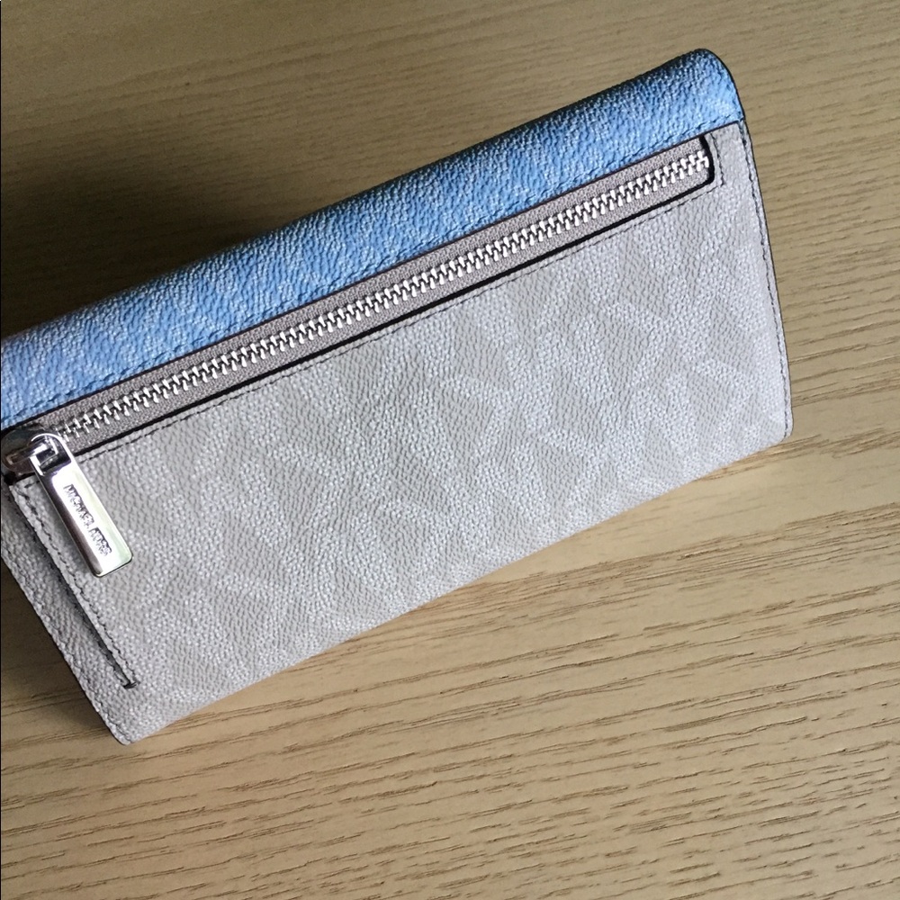 Michael Kors Light Sky Multi Trifold Wallet - Picture 3 of 9